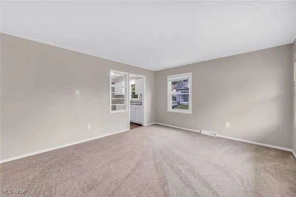 180 Glenn ST, Barberton, OH 44203