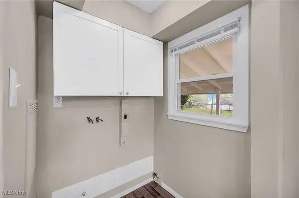 180 Glenn ST, Barberton, OH 44203