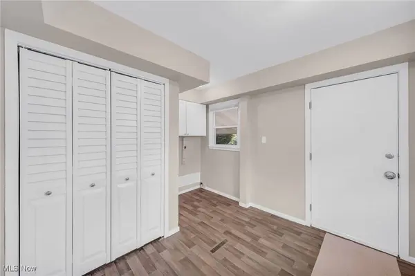 180 Glenn ST, Barberton, OH 44203