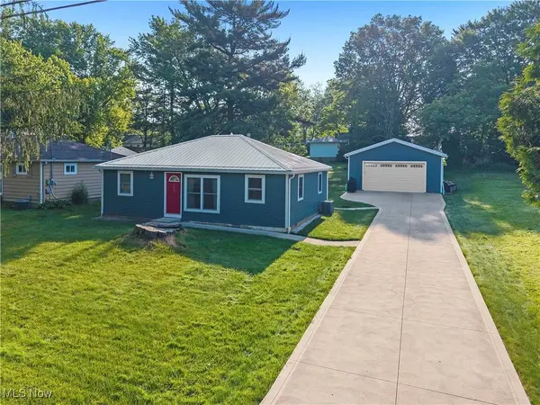 141 N Avon AVE, Wadsworth, OH 44281