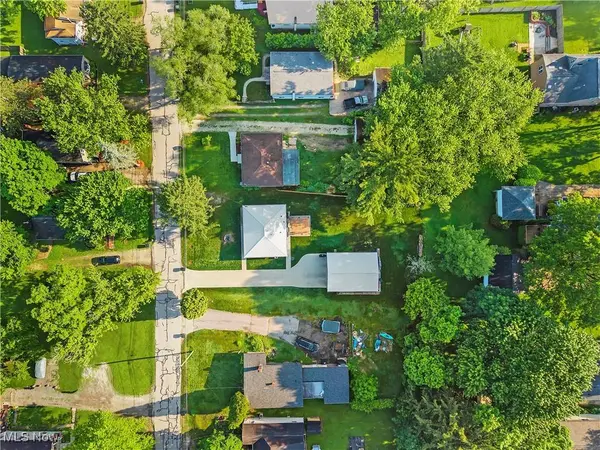 141 N Avon AVE, Wadsworth, OH 44281