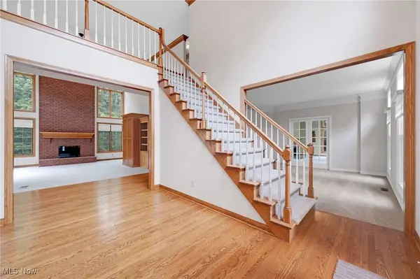 4035 Evergreen LN, Richfield, OH 44286