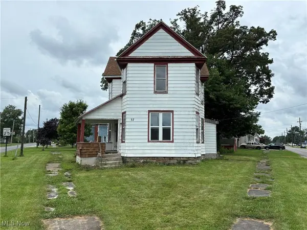 37 N Railroad ST, Greenwich, OH 44837