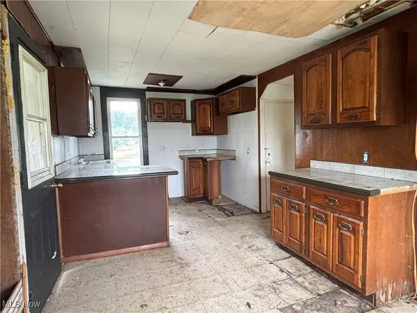 37 N Railroad ST, Greenwich, OH 44837