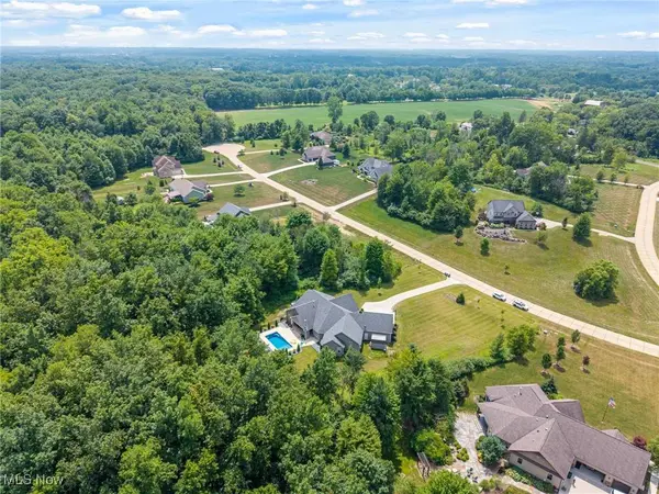 1819 Winding Willow DR, Valley City, OH 44280