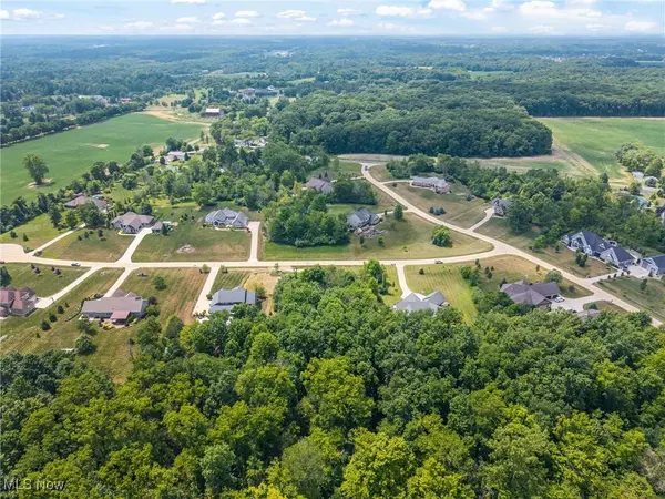 1819 Winding Willow DR, Valley City, OH 44280