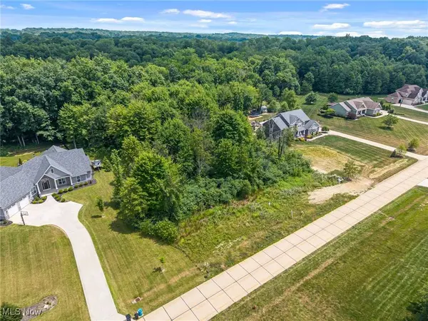 1819 Winding Willow DR, Valley City, OH 44280