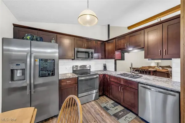 650 Sturbridge DR, Medina, OH 44256