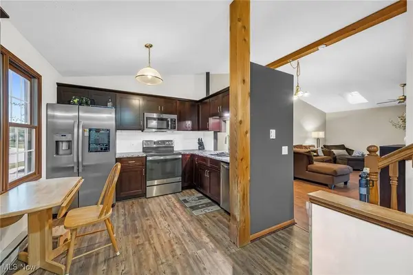 650 Sturbridge DR, Medina, OH 44256