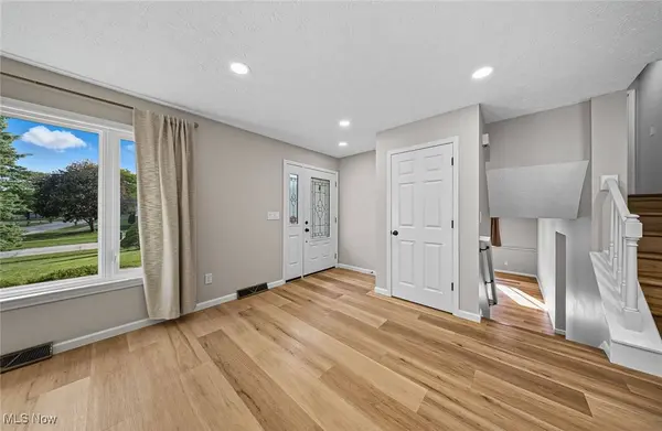 4139 Beverly Hills DR, Brunswick, OH 44212