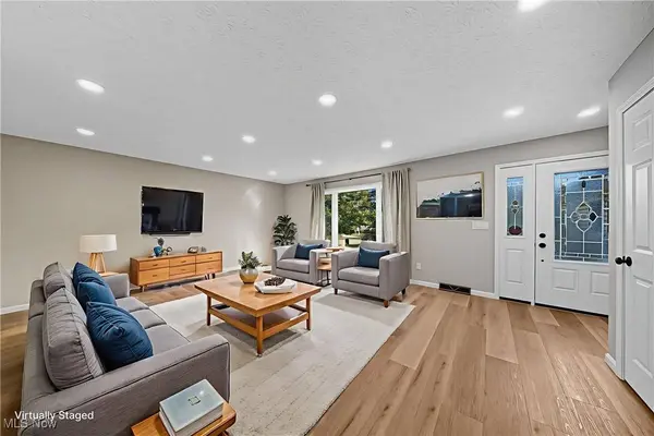 4139 Beverly Hills DR, Brunswick, OH 44212