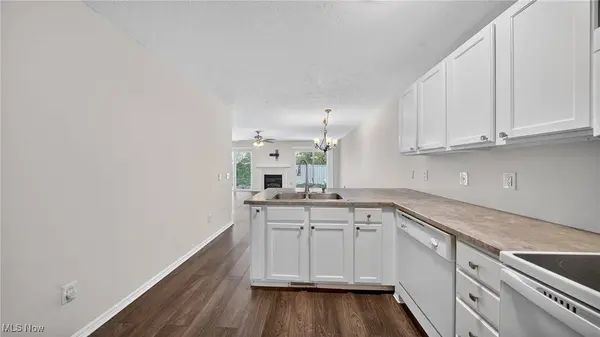 6441 Forest Park DR, North Ridgeville, OH 44039