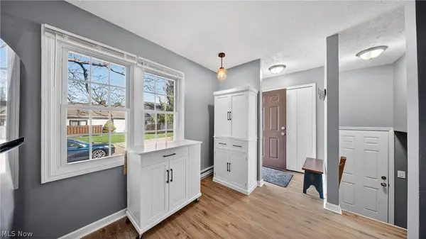 5236 Creekside BLVD, Brunswick Hills, OH 44212