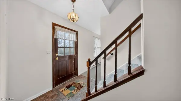 8511 Kennard RD, Lodi, OH 44254