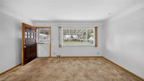 16504 Shelby DR, Brook Park, OH 44142