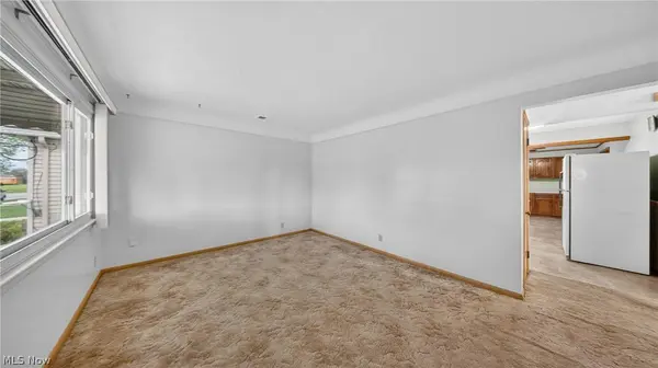 16504 Shelby DR, Brook Park, OH 44142