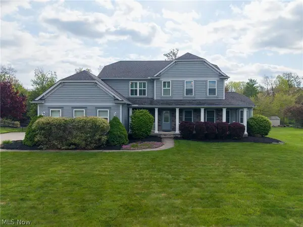 103 Walden Ridge DR, Hinckley, OH 44233