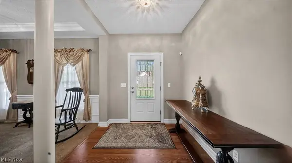 103 Walden Ridge DR, Hinckley, OH 44233