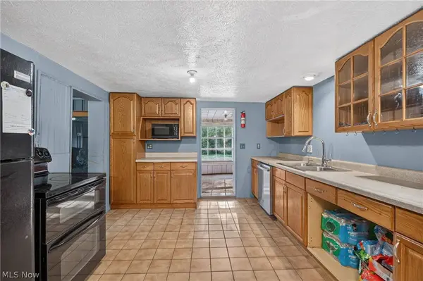 6919 W Smith RD, Medina, OH 44256