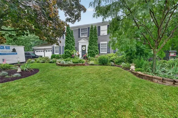 988 White Oak CIR, Medina, OH 44256
