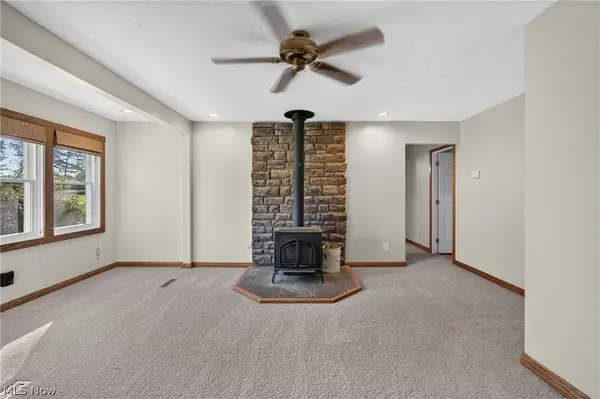 2389 Babcock RD, Hinckley, OH 44233