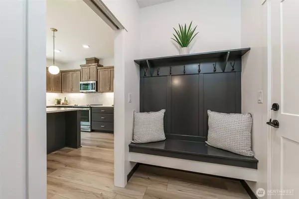 2302 S Royal CT, Ridgefield, WA 98642