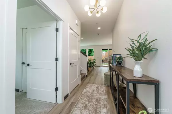 2302 S Royal CT, Ridgefield, WA 98642