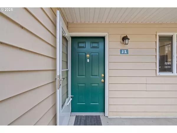 13216 NE SALMON CREEK AVE #J1, Vancouver, WA 98686