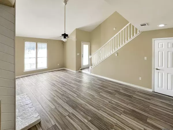 3057 Oneal Ln, Baton Rouge, LA 70816