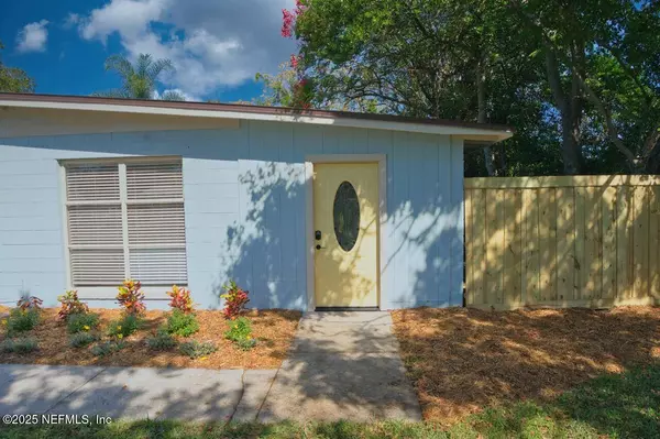 1823 SABLE PALM LN, Jacksonville Beach, FL 32250