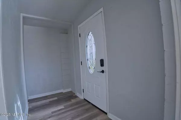 1823 SABLE PALM LN, Jacksonville Beach, FL 32250