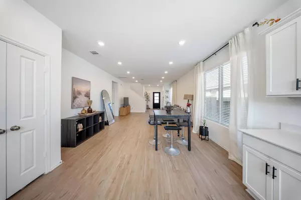 6304 Barrington Cliff Trl, Porter, TX 77365