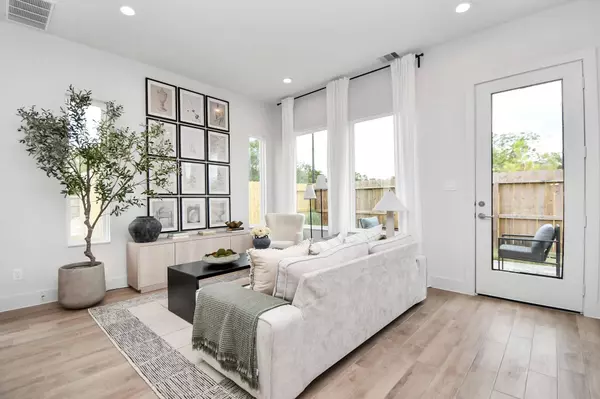 3015 Pelon Cay DR, Houston, TX 77047