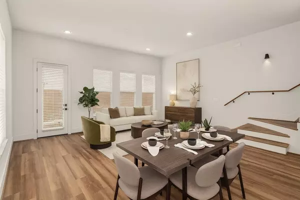 6012 Knox ST, Houston, TX 77091