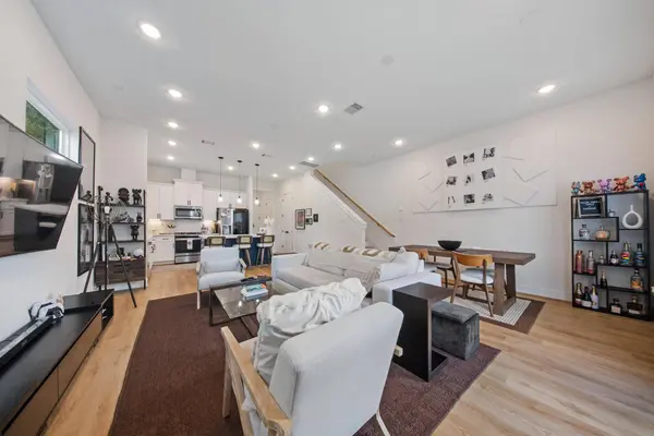4032 Porter ST, Houston, TX 77021