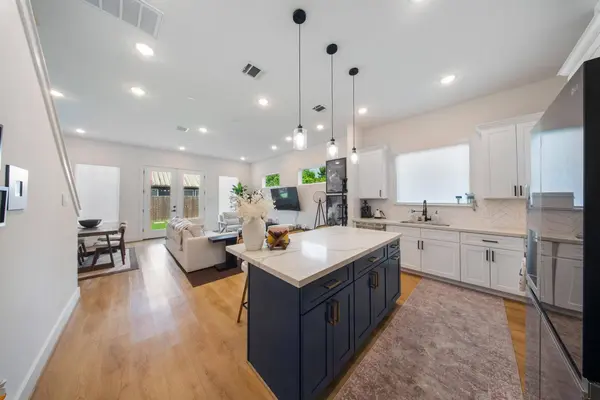 4032 Porter ST, Houston, TX 77021