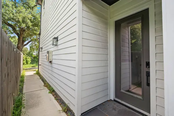 4032 Porter ST, Houston, TX 77021
