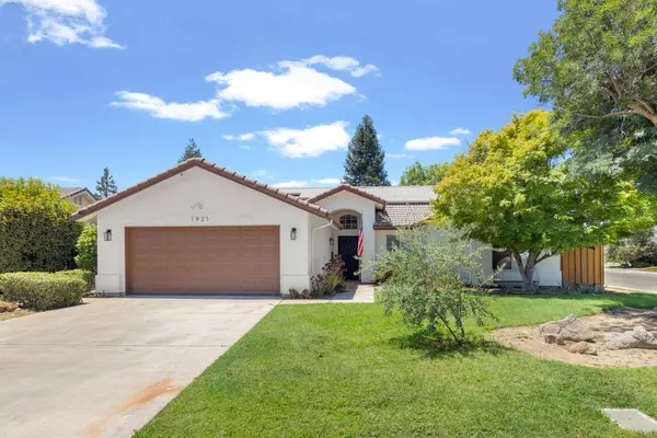 1921 N Terrace Court, Visalia, CA 93291