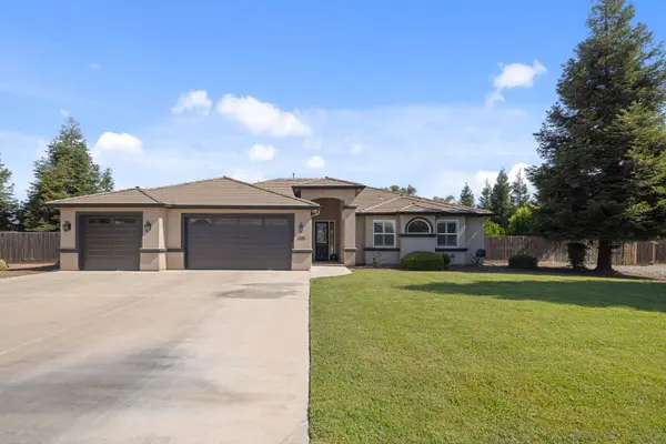 2208 W Benton Court, Exeter, CA 93221