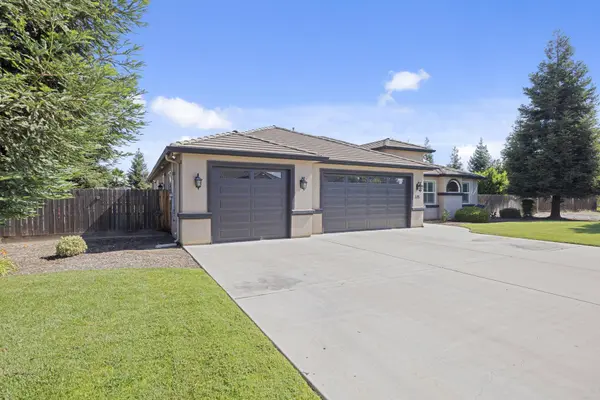 2208 W Benton Court, Exeter, CA 93221