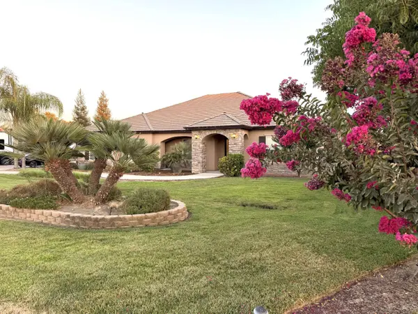 12165 Avenue 322 Street, Visalia, CA 93291