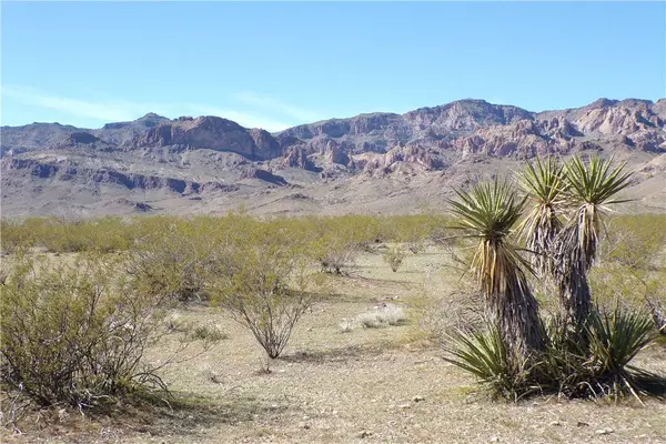 3917 S Jade RD, Golden Valley, AZ 86413