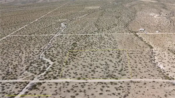 3917 S Jade RD, Golden Valley, AZ 86413