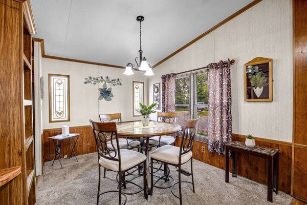 1178 Barry LN, Sauk Village, IL 60411