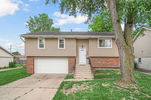 609 W Romeo RD, Romeoville, IL 60446