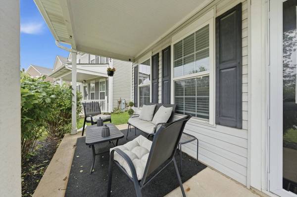 450 Victoria CIR, Park Forest, IL 60466