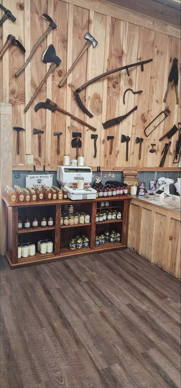 Community Spotlight: Jerkins Angus Cattle Farm in Bristol, Florida
