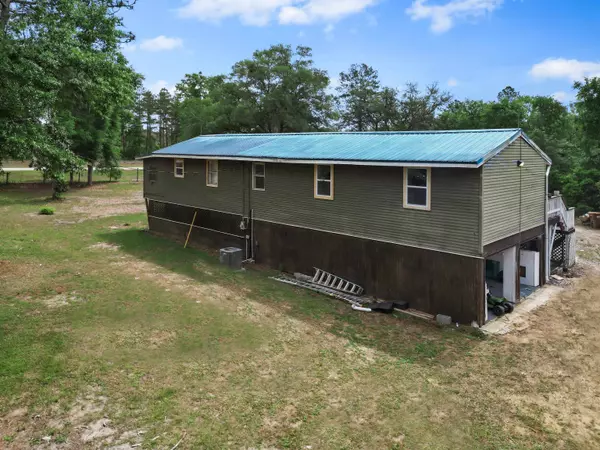 1974 Mccall Bridge Road, Quincy, FL 32351