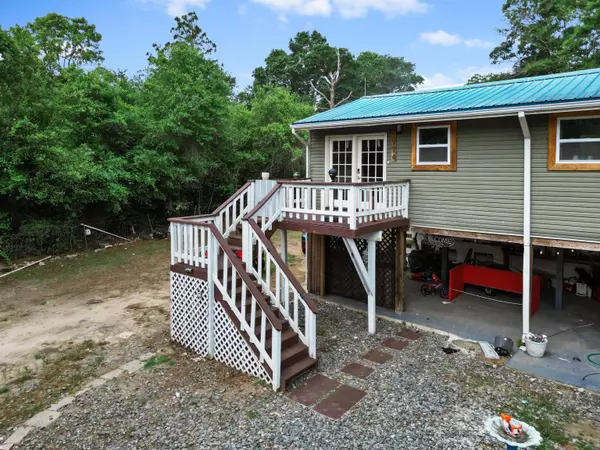 1974 Mccall Bridge Road, Quincy, FL 32351