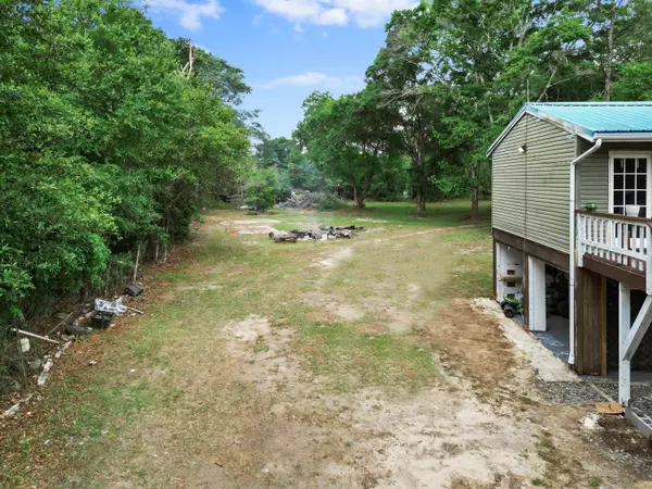 1974 Mccall Bridge Road, Quincy, FL 32351